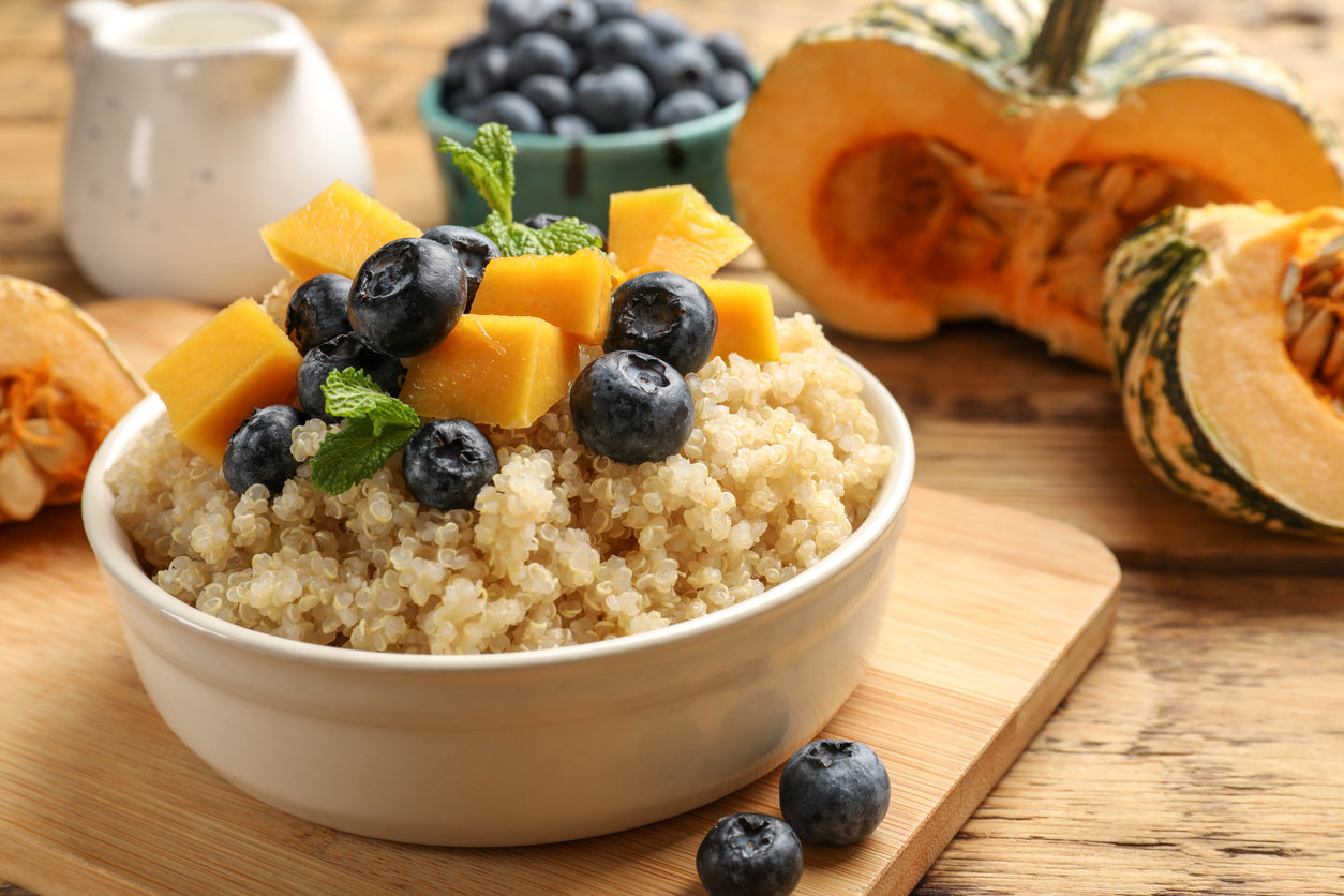 Breakfast quinoa protéines complètes et fer — petit-déjeuner ancestral — Maison Kå